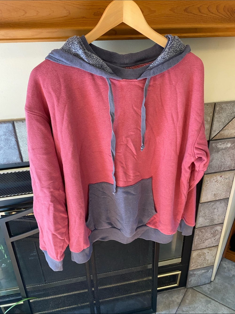 American Eagle Outfitters Maroon Pullover Hoodie with Navy Accents